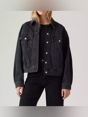 Levi's Washed Black 90s Trucker Jacket NWT
